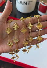 Load image into Gallery viewer, 24K 5-Clover Bracelet
