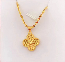 Load image into Gallery viewer, 24K Clover Necklace
