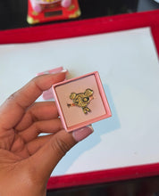 Load image into Gallery viewer, 18K Powerpuff Ring
