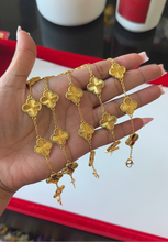 Load image into Gallery viewer, 24K 5-Clover Bracelet
