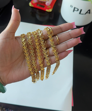 Load image into Gallery viewer, 24K Heart Bracelet
