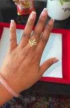 Load image into Gallery viewer, 18K Cross Ring
