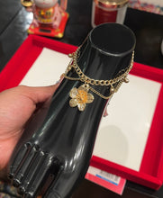 Load image into Gallery viewer, Big Flower Anklet
