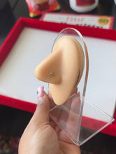 Load image into Gallery viewer, Flower Nose Stud
