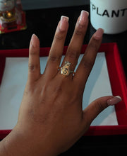 Load image into Gallery viewer, 18K Moneybag Ring
