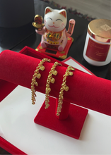 Load image into Gallery viewer, 24K Heart Charm Bracelet
