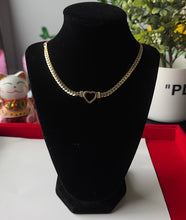 Load image into Gallery viewer, Heart Choker

