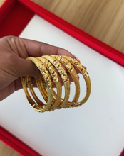 Load image into Gallery viewer, 24K Flower Bangle
