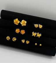 Load image into Gallery viewer, 24K Flower Earrings
